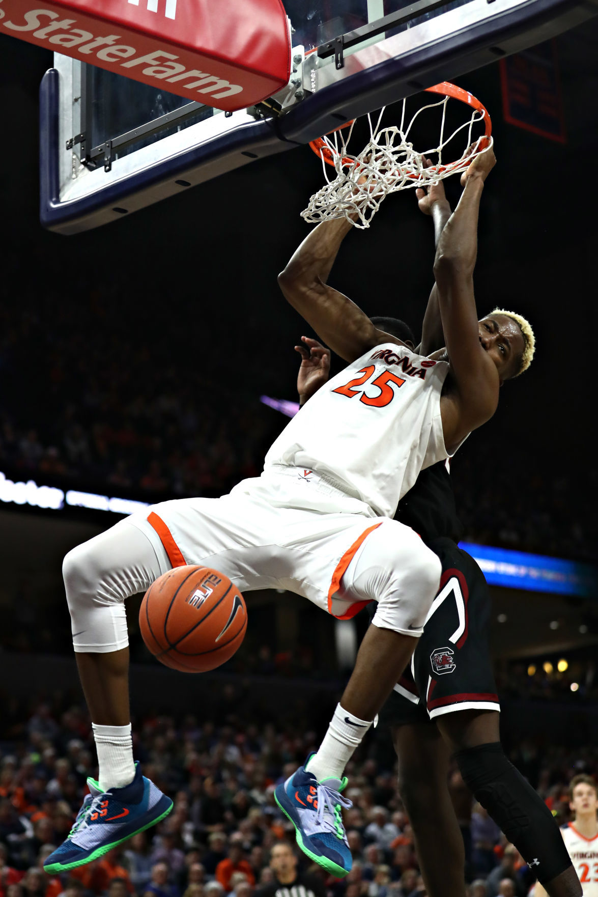 20191222_cdp_sports_uvahoops387.JPG